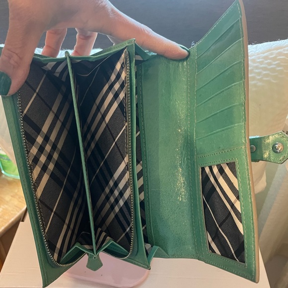 Burberry Blue Label Leather Wallet Lime Green Nova Check Lined Japan Luxury - Picture 16 of 17